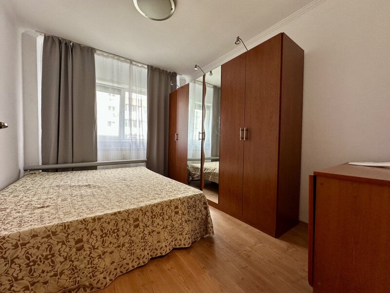Gorjului, apartament 3 camere 69,5 mp, 2 bai, 2 balcoane, bloc 1979